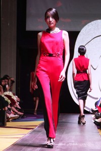 Lotuz by Yosep Sinudarsono La Rose Fall/Winter 2015 at Ballroom Raffles Hotel. Jakarta. 05/08/2015. [Foto: Mohammad Abduh/Wolipop]