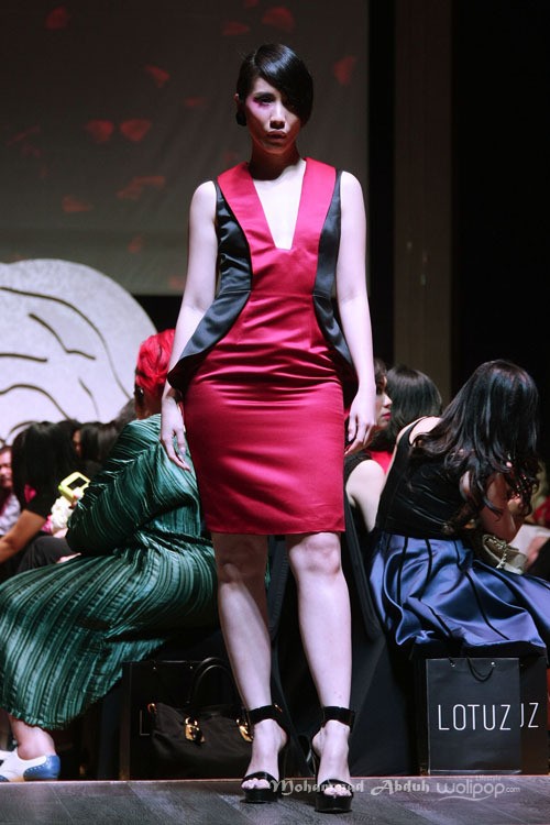 Lotuz by Yosep Sinudarsono La Rose Fall/Winter 2015 at Ballroom Raffles Hotel. Jakarta. 05/08/2015. [Foto: Mohammad Abduh/Wolipop]