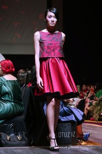 Lotuz by Yosep Sinudarsono La Rose Fall/Winter 2015 at Ballroom Raffles Hotel. Jakarta. 05/08/2015. [Foto: Mohammad Abduh/Wolipop]