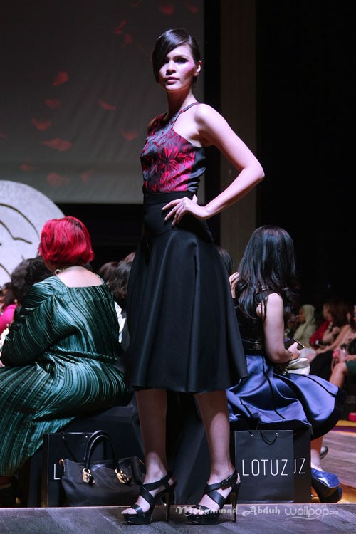 Lotuz by Yosep Sinudarsono La Rose Fall/Winter 2015 at Ballroom Raffles Hotel. Jakarta. 05/08/2015. [Foto: Mohammad Abduh/Wolipop]
