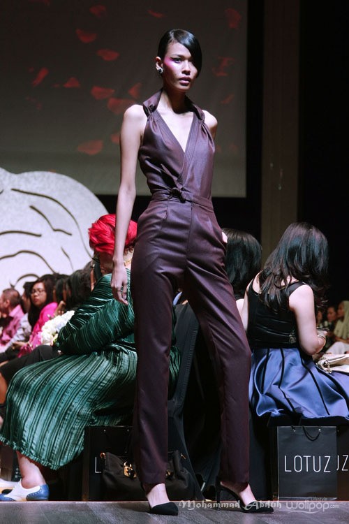 Lotuz by Yosep Sinudarsono La Rose Fall/Winter 2015 at Ballroom Raffles Hotel. Jakarta. 05/08/2015. [Foto: Mohammad Abduh/Wolipop]