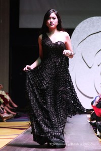 Lotuz by Yosep Sinudarsono La Rose Fall/Winter 2015 at Ballroom Raffles Hotel. Jakarta. 05/08/2015. [Foto: Mohammad Abduh/Wolipop]