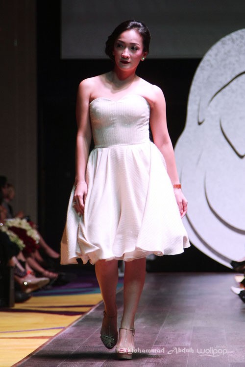 Lotuz by Yosep Sinudarsono La Rose Fall/Winter 2015 at Ballroom Raffles Hotel. Jakarta. 05/08/2015. [Foto: Mohammad Abduh/Wolipop]