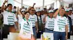 Rini Bersih-bersih dan Tanam Pohon di Muara Angke
