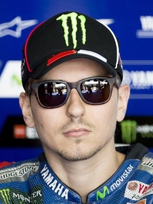 Lorenzo Kembali Terdepan, Marquez dan Dovizioso Masih Menguntit