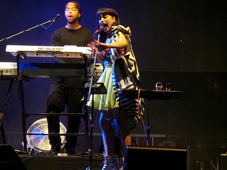 Kimbra Tampil Gila-gilaan di WTF 2015