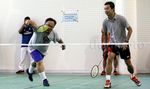 Menkeu Badminton Bareng Rudi Hartono dan Taufik Hidayat