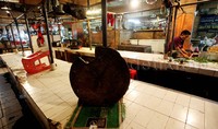 Aksi mogok ini dipicu harga daging yang kian naik dan pedagang kesulitan mencari pembeli.     
