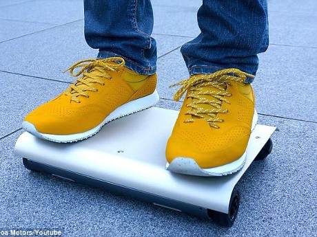 Mobil Listrik Terkecil di Dunia Ini Bisa Parkir di Tas Ransel