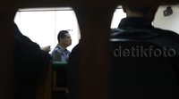 Vonis tersebut lebih ringan dari tuntutan jaksa yaitu 4 tahun penjara dan denda Rp 200 jua subsidair 6 bulan kurungan. Bihar dianggap tidak mendukung pemerintah dalam upaya pemberantasan korupsi.