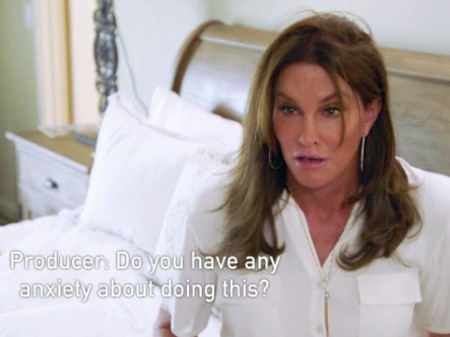 Perdana Kenakan Baju Renang Seksi, Caitlyn Jenner Merasa Bebas