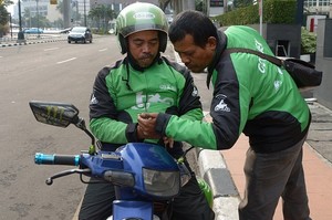 Dilarang Masuk Kalibata City, Go-Jek & Grab Bike Dibela Petisi Online