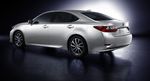 Lexus ES Tampil Menawan