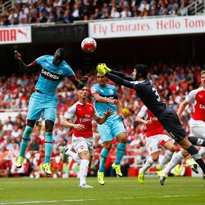 Bela Cech, Wenger: Arsenal Membunuh Dirinya Sendiri