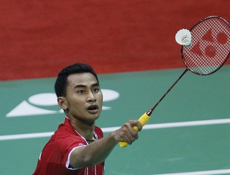 Kalahkan Tunggal Spanyol, Tommy ke Babak Kedua