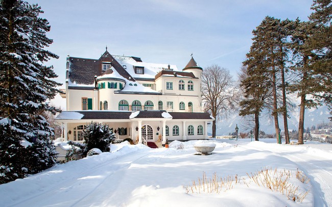 8 Kastil Bak Negeri Dongeng, Bisa Menginap di Sini! (1)