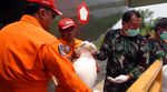 Hujan Buatan untuk Padamkan Kebakaran Hutan