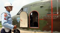 Selain pesawat Cassa 212, TNI AU juga siap membantu mengurangi dampak bencana kabut asap dengan tambahan armada. Antara lain pesawat CN 295 dan Hercules. Adi Saputro/detikFoto.