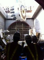 Bor Raksasa MRT Dirakit di Patung Pemuda