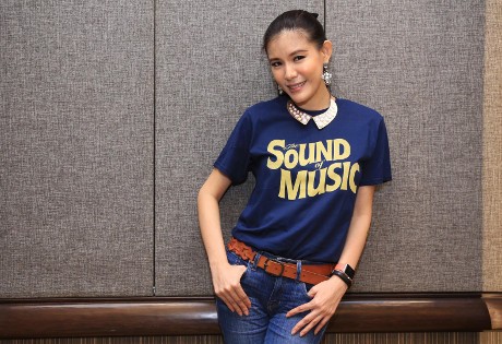 Olga Lydia Perankan Biarawati di Pentas Broadway The Sound of Music