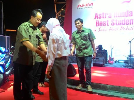 AHM Ajak Siswa SLTA Peduli Lingkungan