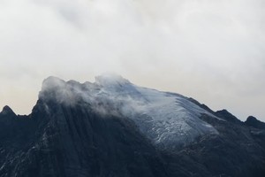 Menpar Minta Tim Ekspedisi Angkat Wisata Carstensz