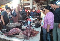 Tak ada daging sapi di sini. Karena lebih banyak daging hewan yang tak lumrah seperti tikus, anjing, kelelawar dan ular (Shafa/detikTravel)