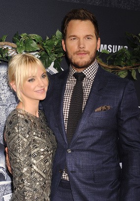 Chris Pratt Diisukan Selingkuh dengan Jennifer Lawrence, Ini Kata Sang Istri