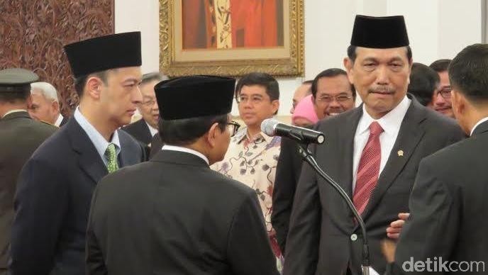 Usai Dilantik, Menteri Baru Langsung Rapat Bareng Jokowi