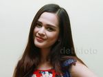 Tampil Berbunga, Cut Meyriska Nggak Kalah Manis dari Ochi Rosdiana