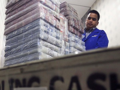 Rupiah Melemah Terhadap Dolar