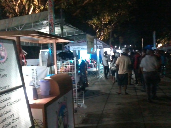 Meriahnya Festival Danau Kelimutu 2015