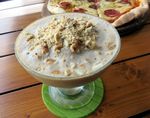 Mamamia! Tipis Mulur Pizza Bertopping Beef dan Lelehan Keju Mozarella