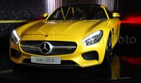 Tidak tanggung-tanggung, buat pemuas nafsu berkendara super cepat Mercedes-AMG GT S akan dibanderol Rp 4,679 miliar (off the road).