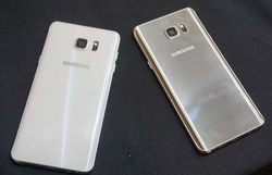 Ponsel Powerful Samsung Hantam Big Apple