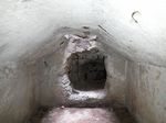 Sensasi Masuk Bunker Rahasia di Jakarta