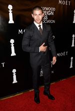 Nick Jonas hingga Jake Gyllenhaal Tampan Bergaya Necis