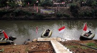 Prajurit dari Kodam Jaya melakukan persiapan.