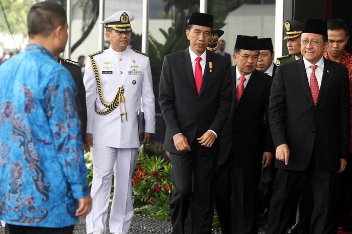 Ekonomi Ditargetkan Tumbuh 5,5% di 2016, Dolar Rp 13.400