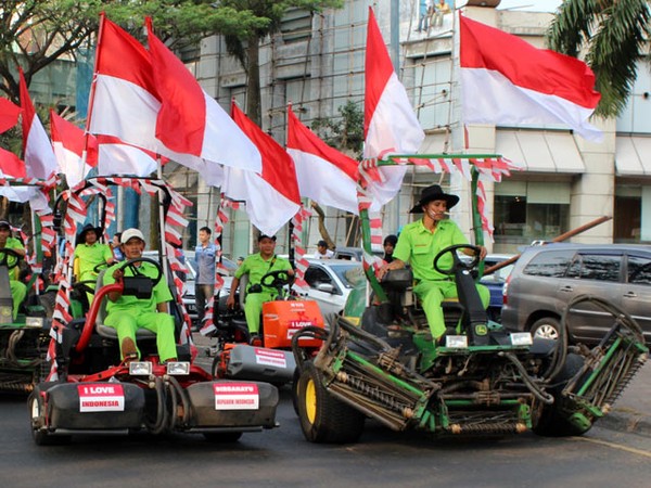 Parade HUT ke-70 RI