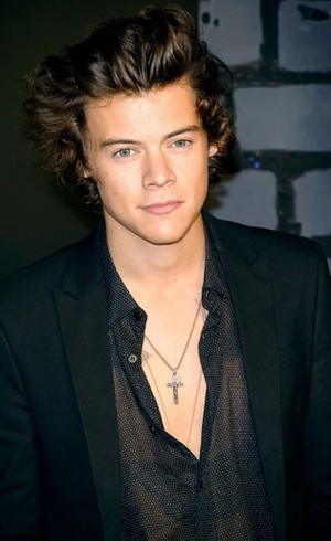 Ketika Harry Styles Hingga Brad Pitt Berikan Saran Cinta Untuk Wanita