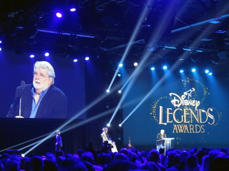 George Lucas dan Johnny Depp Dinobatkan sebagai Disney Legends