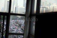 Sejumlah ormas Islam menggelar Parade Tauhid dengan berjalan kaki dari Gelora Bung Karno (GBK) hingga Bundaran HI.