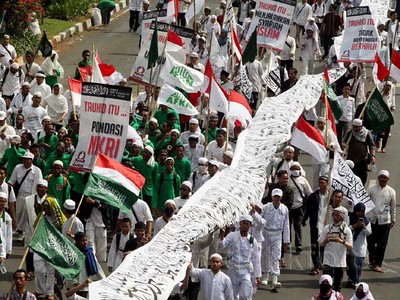 Ratusan Ribu Peserta Parade Tauhid Putihkan Jakarta