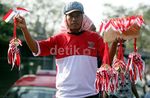 Mengais Rezeki Jelang HUT RI ke-70