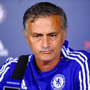 Jose Mourinho Sedang Tak Jadi The Happy One