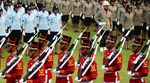 Upacara Penurunan Bendera Merah Putih di Istana