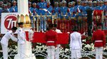 Upacara Penurunan Bendera Merah Putih di Istana