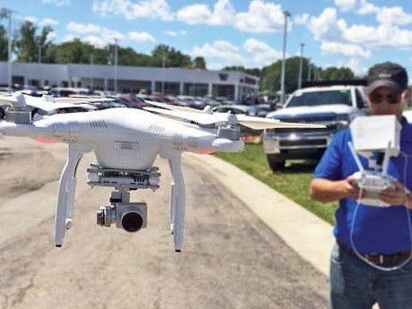 Diler Jualan Mobil Pakai Drone
