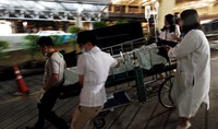 Sejumlah media lokal menyebut bahwa korban tewas mencapai angka 27 orang, namun Kepala Polisi Nasional Thailand Somyot Poompanmuang mengatakan bahwa korban tewas sebanyak 16 orang. Kerek Wongsa/Reuters/detikFoto.     